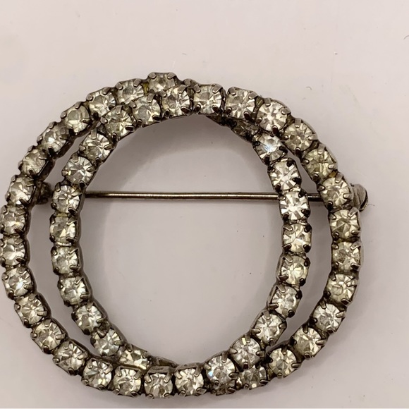 Vintage clear rhinestone double circle brooch pin - Picture 5 of 8